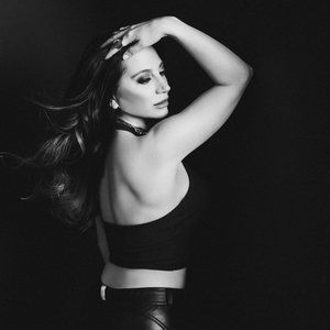 Meet your Posher, Alicia